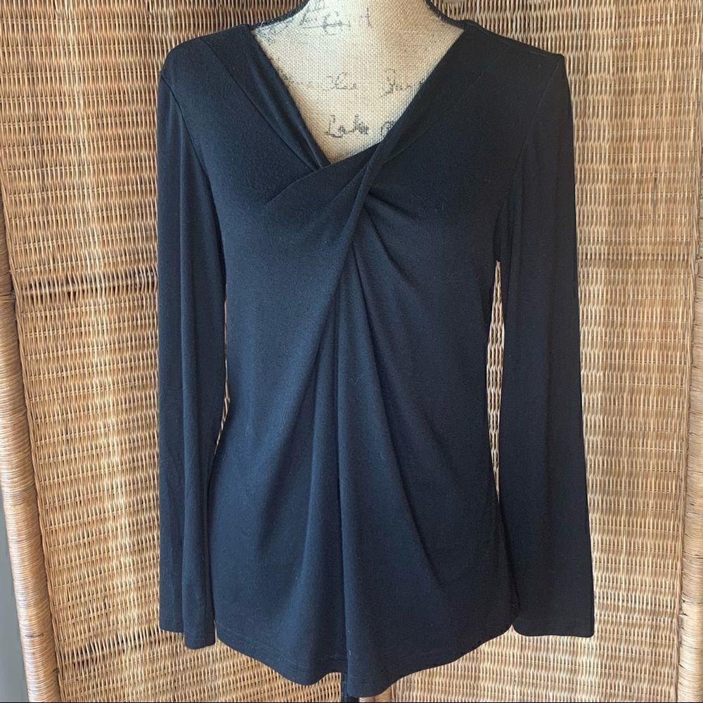 Black Long Sleeved Twist V Neck Twist Front Tee